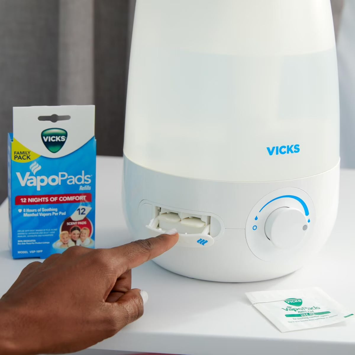 Vicks VUL545C FilterFree Ultrasonic Cool Mist Humidifier, Visible Cool Mist